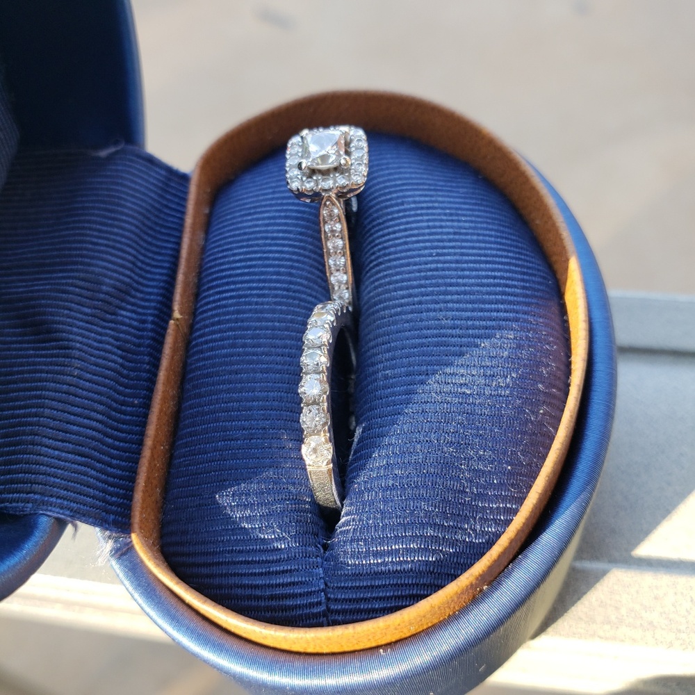 Diamond Ring - Picture 2 of 2